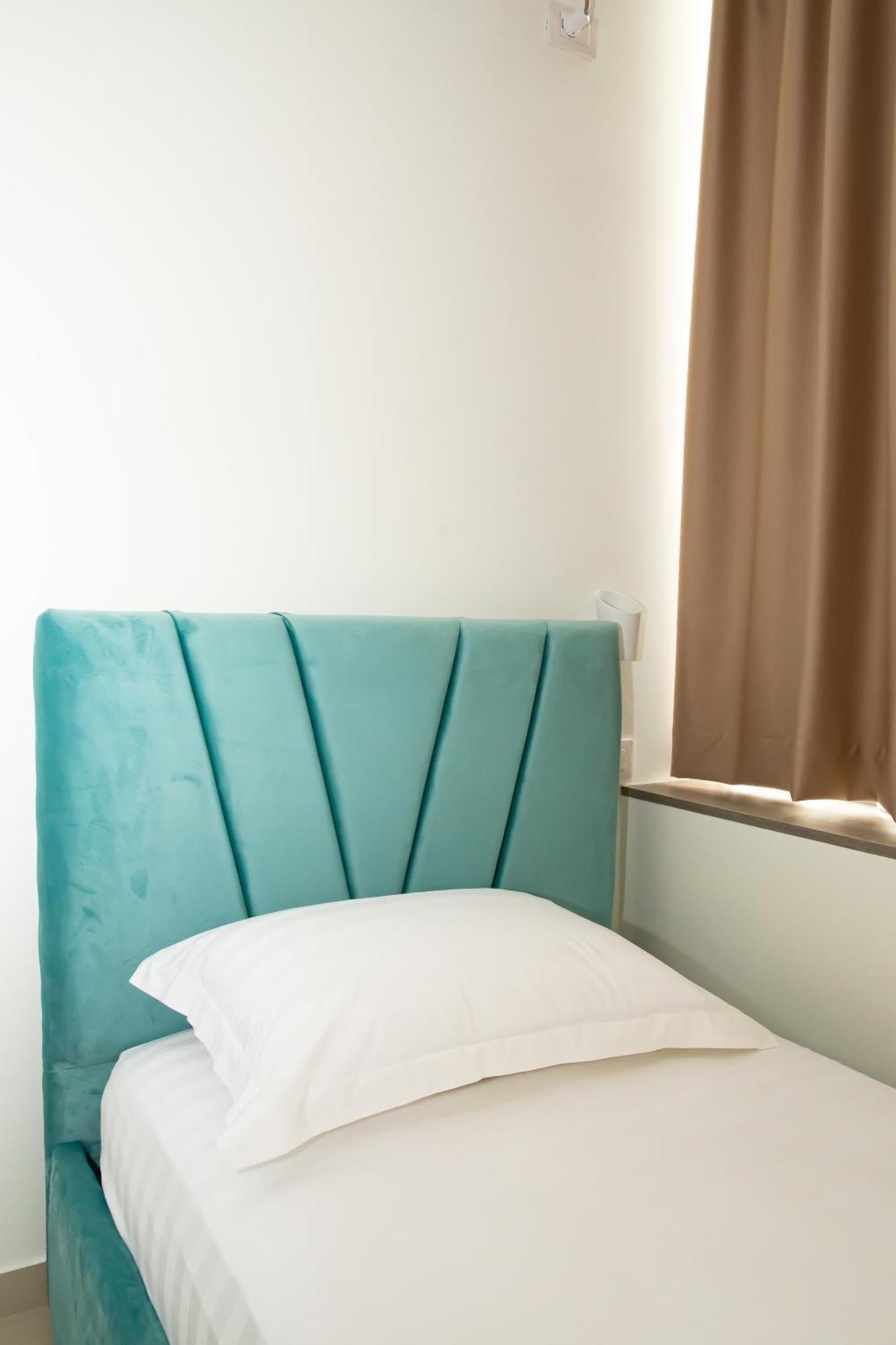 Alv Rent Rooms Vlore Exterior photo